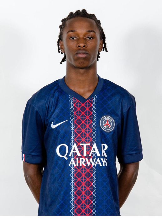 Jeune joueur formé sur les terrains Beta Ball